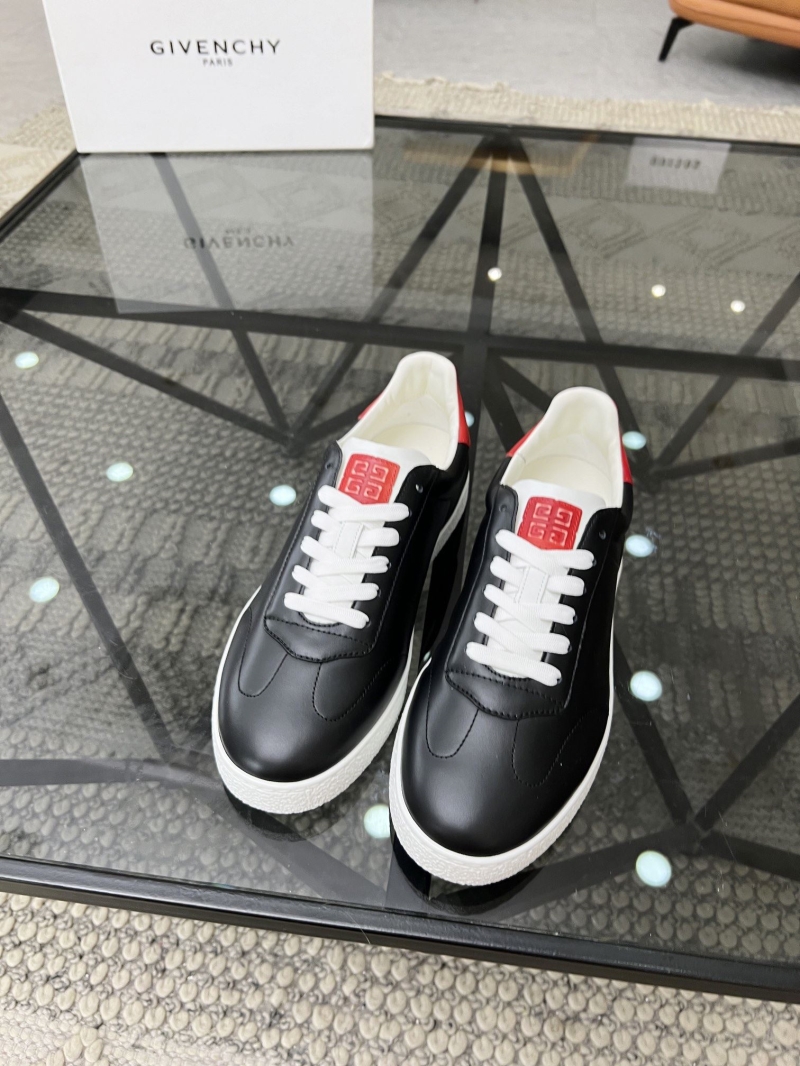 Givenchy Sneakers